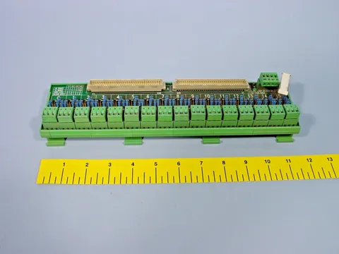 *Henschel 5602012 Type UMK-SE 11,25-1 32CH Analog Circuit Card Assembly