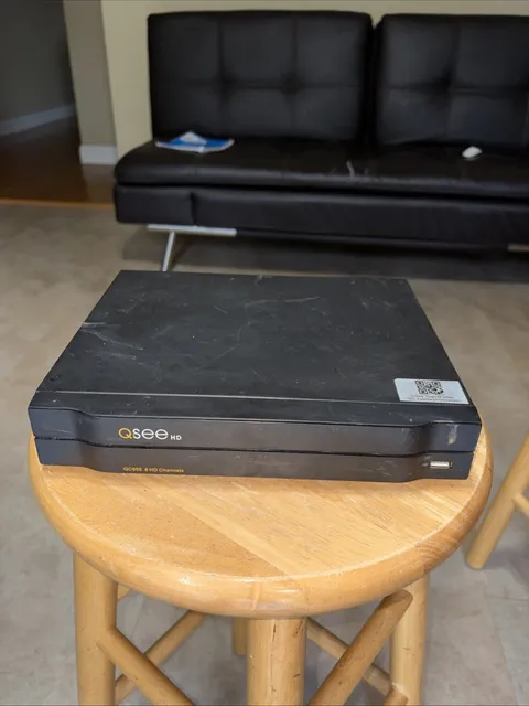 Q-See 8-Channel HD 1 TB Digital Video Recorder DVR QC958 Only