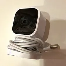 Blink Mini Indoor 1080p Wired USB Wi-Fi IP Camera Alexa 2-Way Audio White