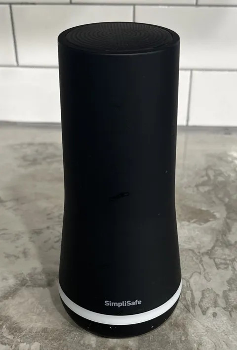 SimpliSafe Gen 3 Base Station Home Security System Hub Black SSBS3