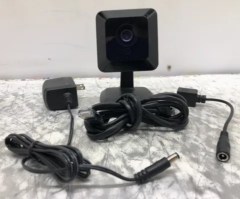 SERCOMM ICAMERA2 SECURITY CAMERA WITH MOUNT AND POWER SUPPLY POWERS ON UNTESTED