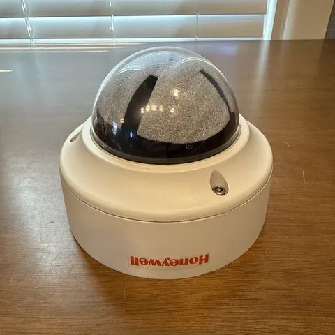 Honeywell HD55IP Rugged Day Night IP Dome Camera 720 P 24 V New No Box