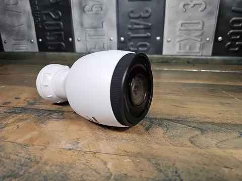Ubiquiti UniFi UVC-G3-PRO Bullet IP/Network Wired Color Security Camera