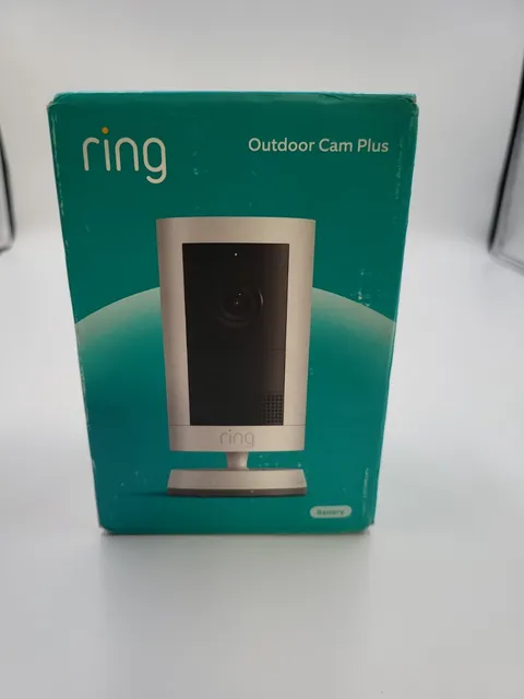 Ring Outdoor Cam Plus Battery - New With Dirty Retail Box 