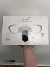 Arlo Wired Floodlight Security Camera 2K HDR - 1-Cam