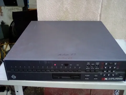 Pelco Digital Video Recorder DX 3100 Series DX3116-240