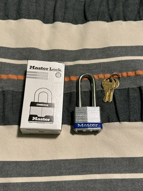 NIB Master Lock 3LHBLU 1-1/4"H Lockout Padlock 2 Keys