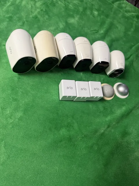 Arlo Camara Lot Of 6 Untested