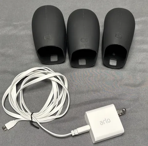 Arlo Pro 2 Silicone Camera Sleeves & Arlo Charging Cube And Cord 
