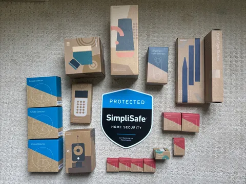 SimpliSafe 20pc Home Security System New in Box