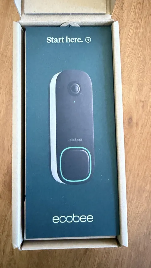 ecobee Smart Video Doorbell  Wired with Advanced Person and Package Detect - NEW