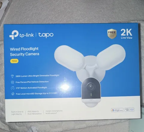 TP-LINK Tapo TC53 2K Wired/Wi-Fi Floodlight Camera Outdoor Siren