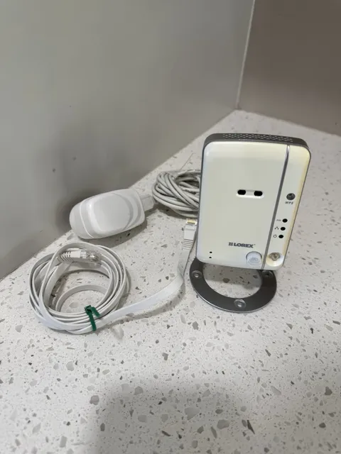LOREX WIRELESS COLOR NETWORK IP WIFI CAMERA MCNC100, DUEL LENS DAY/NIGHT