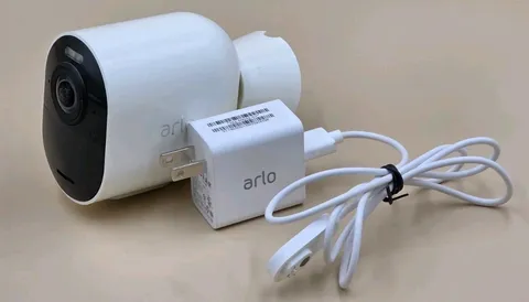 No Battery ~Arlo Ultra VMC5040 4K Ultra UHD Wire-Free Camera W/ Mount & Charger 