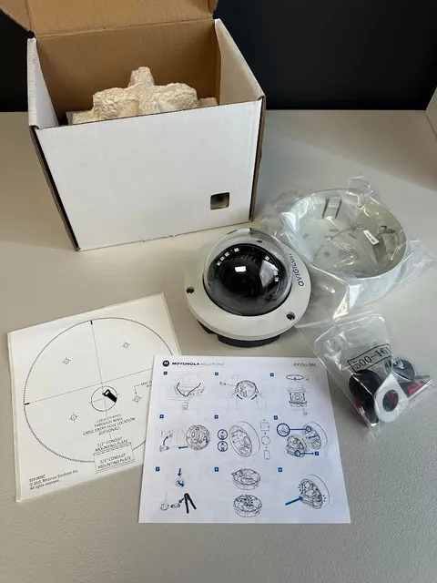 Avigilon 3.0C-H4SL-DO1-IR - Security Dome Surveillance Camera 3MP