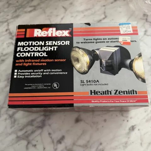 Health Zenith Reflex Motion Sensor Floodlight Control SL 5410A