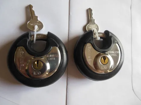 Brinks R70 / 70mm Stainless Steel Discus Round Padlocks * 2pcs * Free Shipping