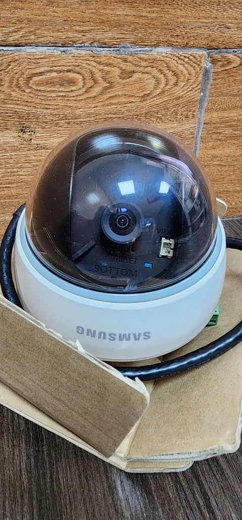 Samsung SND-5011P 1.3M HD Dome Camera