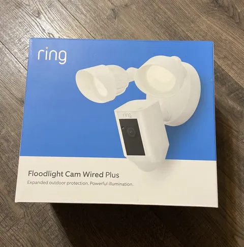 Ring Floodlight Cam Wired Plus, motion-activated 1080p HD video - 2021 release