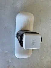 Arlo Pro 3 Floodlight Indoor/Outdoor Security Camera - 5 are working 1 No Body