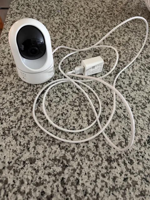 eufy Indoor Cam E220, 2K Wifi, Motion/Track Alert, Night Vision, x8 Zoom,Pet Cam