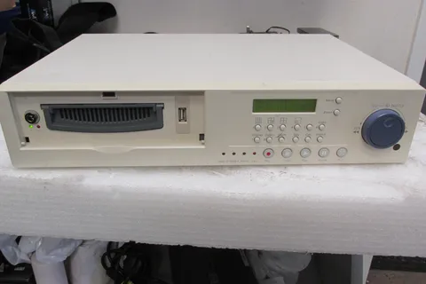 8 CHANNEL REAL TIME MPEG 4 CCTV NETWORK SECURITY DVR +250 GB WD2500JB HDD