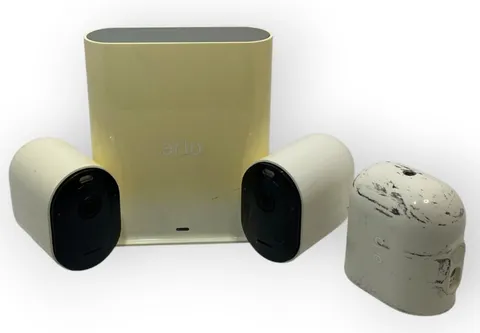 🍉 Netgear Arlo Ultra VMB4540 Smart Hub Base Station + 2 Cameras works EUC S3