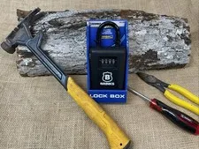 NEW💫 Brinks Resettable Lock Box Ex Large Capacity Steel Shackle 665-80001