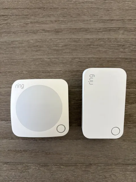 Ring  Motion Detector (2nd gen) Z-Wave - And Ring Range Extender 