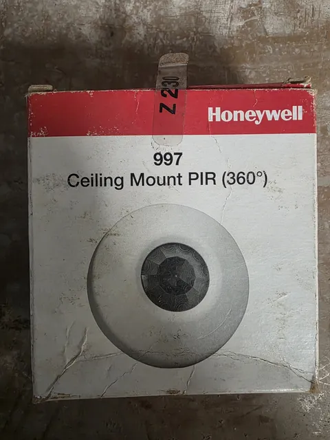 Honeywell Ceiling Mount PIR 360 Degree Infrared Motion Sensor P/N 997.0 Used