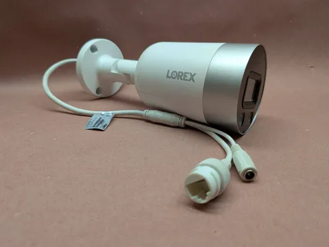LOREX E891AB-Z 4K Ultra HD Active Deterrence Bullet Security Camera Outdoor IP