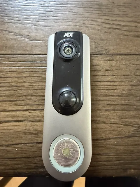 ADT DBC835-V2 Wireless HD Outdoor Ring Doorbell Motion Camera Used