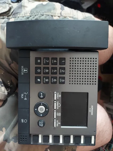 AIPHONE IX-MV base and handset. No Cables