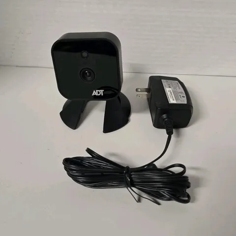 ADT Pulse RC8325 V2 Black Wireless Indoor Day/night HD Network Camera w/ Charger