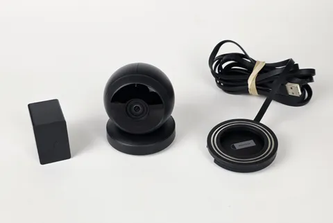 Logitech Circle One Indoor/Outdoor Wi-Fi  Wired Security Camera Black First Gen.