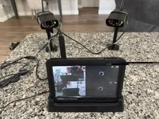 Uniden Guardian Security Monitor Tablet & 2 Cameras