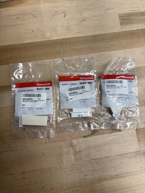 NEW HONEYWELL MAGNETIC ALARM CONTACT 945T-WH WHITE LOT OF 3