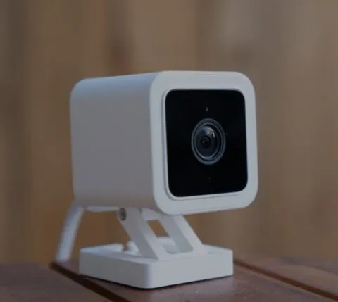  WYZE Cam v3 1080P HD WiFi Home Security Camera- White With 32GB SD MINT COND! 