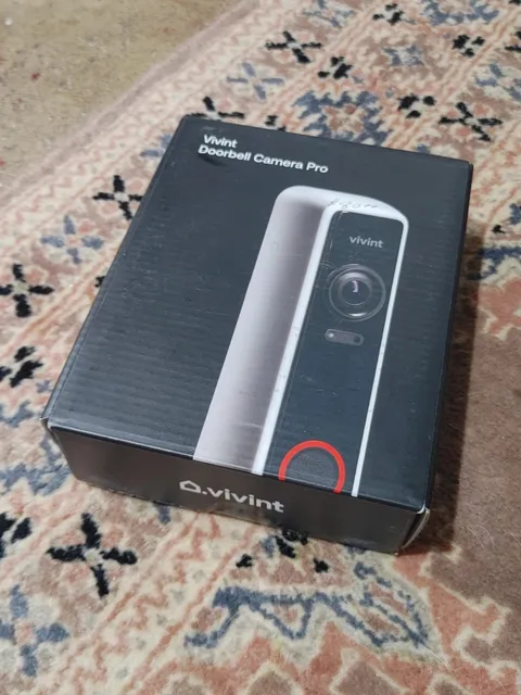 VIVINT DOORBELL CAMERA VS-DBC300-WHT - OPEN BOX - UNUSED