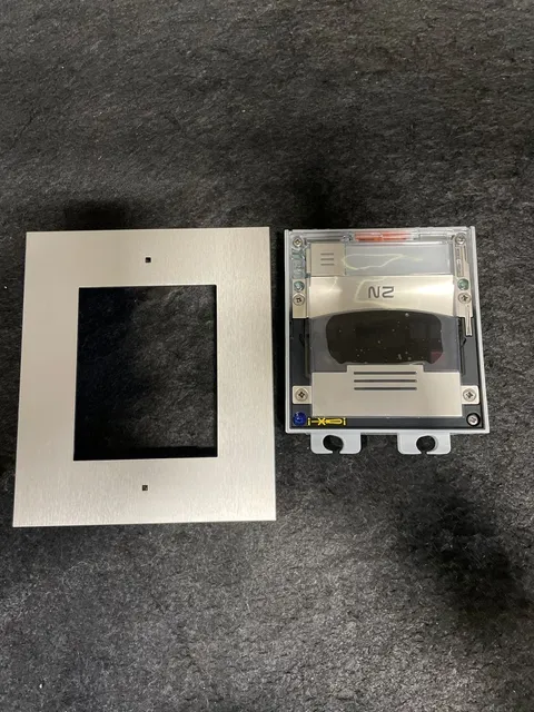 2N 9155301CF IP Solo with Camera Flush Mounted