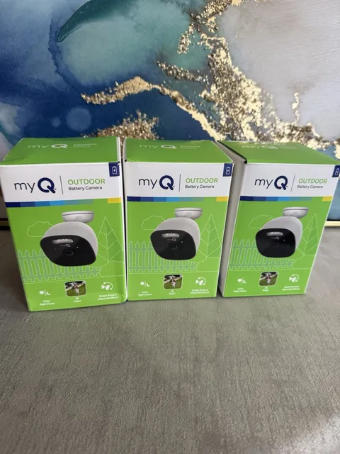 myQ Outdoor Battery Camera 3-Pack 2K Color Night Vision Spotlight Wi-Fi