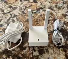 WYZE WVOD81 Base Station Hub Wyze Cam Outdoor Wireless Security Camera W/power