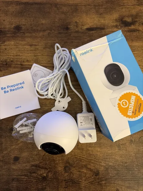 Reolink E1 Zoom WiFi Security Camera Pan Tilt 5MP Indoor - Tested Working