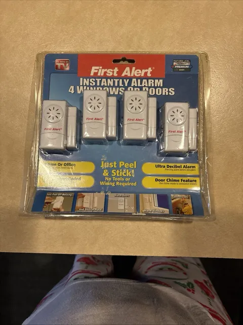 FIRST ALERT 4 PACK PREMIUM WINDOWS OR DOORS ALARM NEW IN BOX