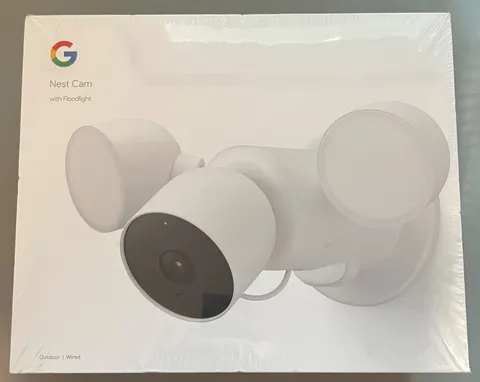 Google Nest Cam with Floodlight Outdoor Wired/Wi-Fi 1080p White, Night Vision