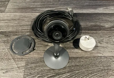 Google Nest Cam Indoor Security Camera with Magnetic Stand A0005 1st Gen