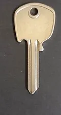 CLASSIC FIAT, DAIMLER, JAGUAR, ASTON MARTIN, TRIUMPH, KEY BLANK OR CUT TO CODE