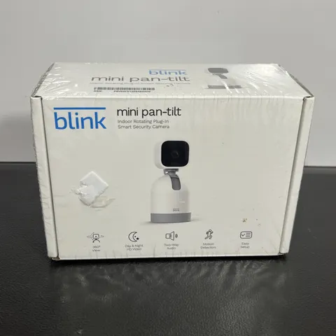 Blink Mini Pan-Tilt Camera  Rotating Indoor Plug-in Smart Security Camera White