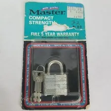 NOS 10-D Master Lock Padlock Small Lock With 2 Keys Vintage New OS Made In USA