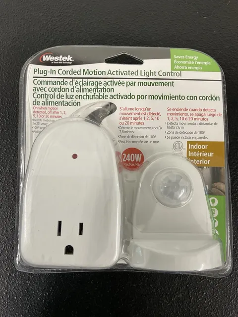 Westek Indoor Plug-in Corded Motion Activated Light Control MLC12BC